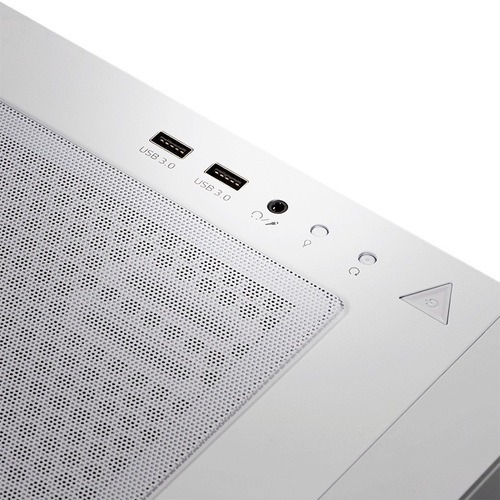 Chasis XPG Rgb Starker + 2 Fan bLanca